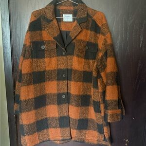 Wool-Blend Plaid Lined Shacket Jacket in Rust & Black